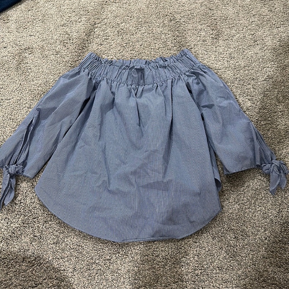 H&M Checkered Blue Off-the-Shoulder 3/4 sleeve top